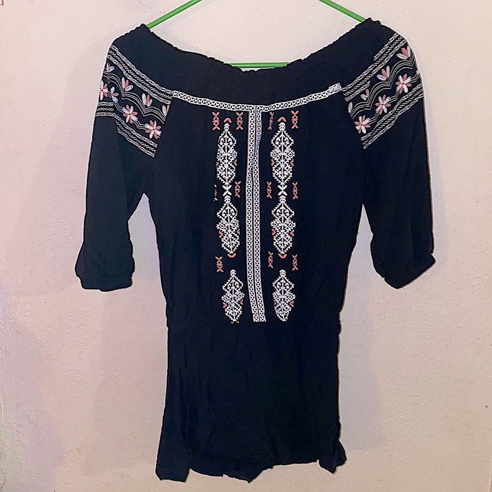 🦄3 FOR $15! Epic threads romper